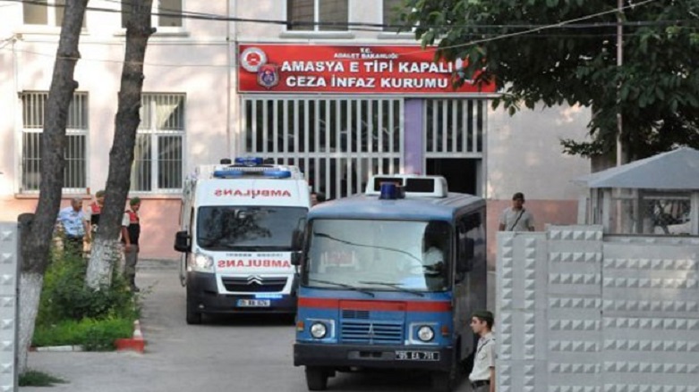 Hükümet cezaevleriyle ilgili kararından vazgeçti
